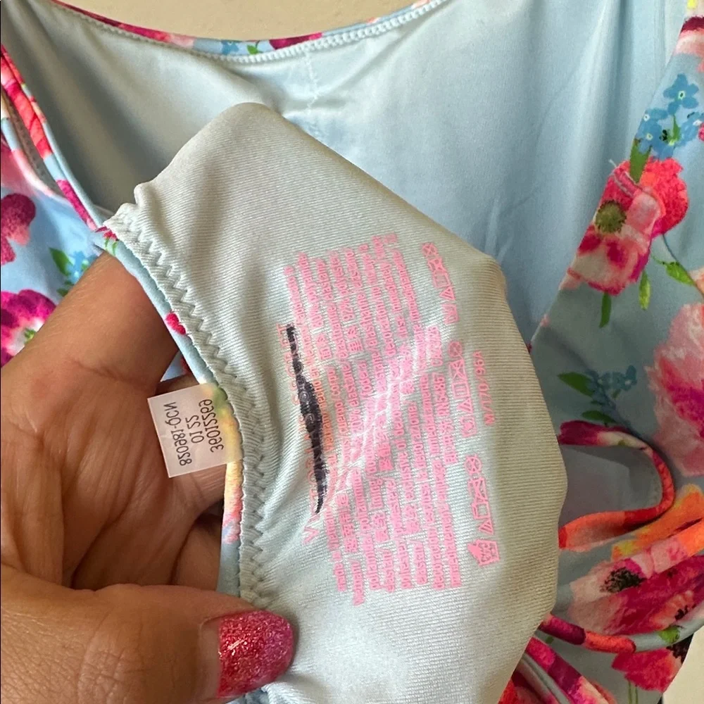 NWT Victoria’s Secret floral one piece size M pink floral scoop neck‎